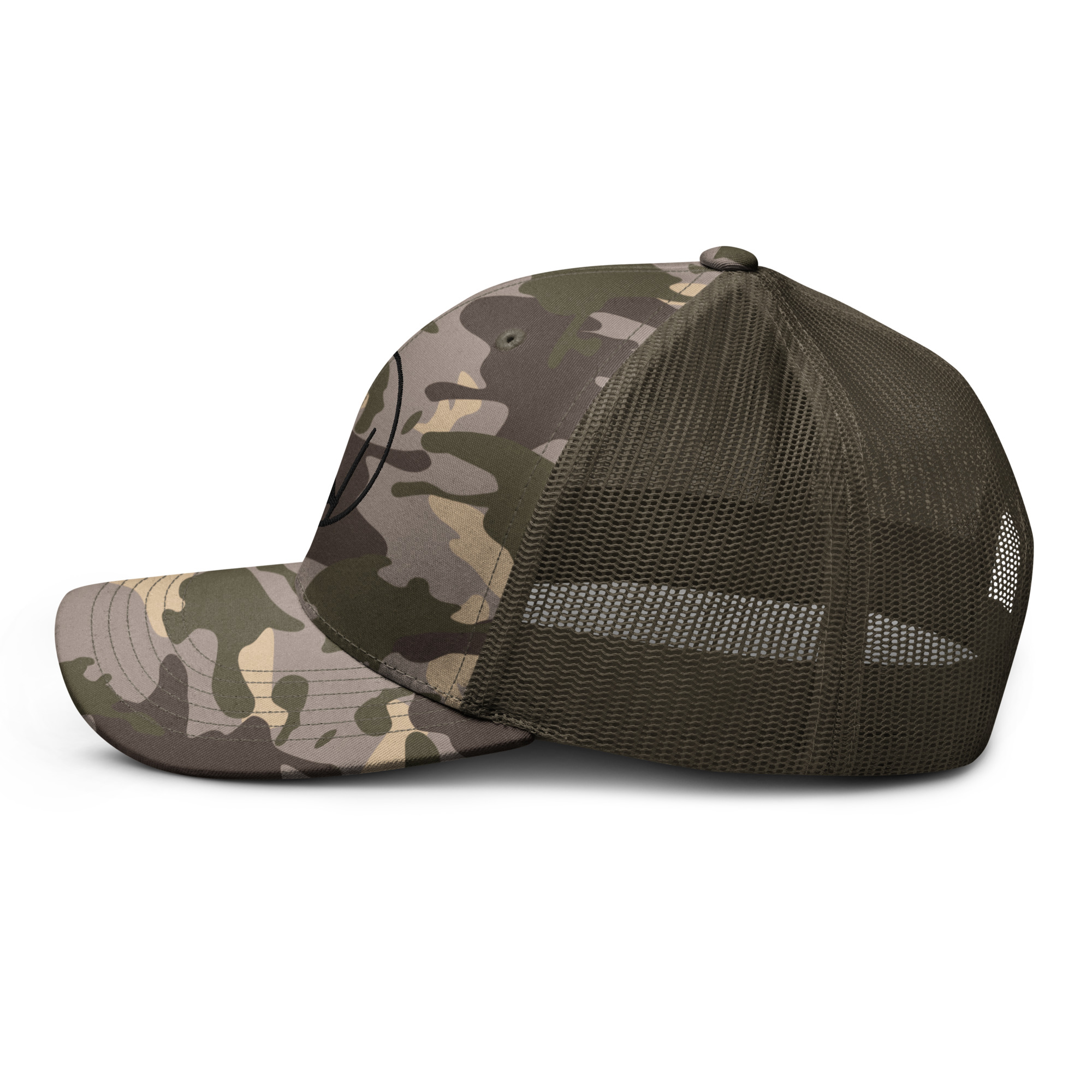 Camouflage trucker hat - Image 5